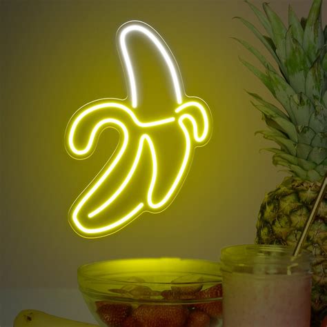 Neon Bananas Parimatch